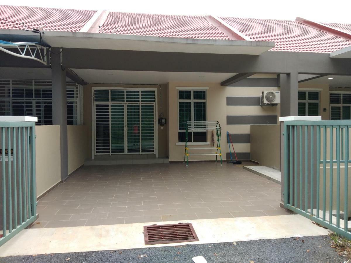 Z&M Homestay Jertih 外观 照片